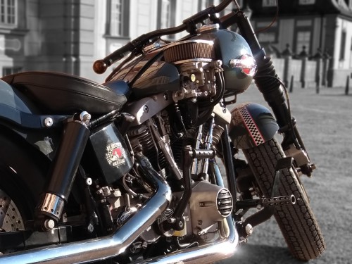 DRLA_castings_005.jpg (377.2 KiB) 1997 mal betrachtet Da sollen dann mal die gegossenen Luftfilterteile dran....