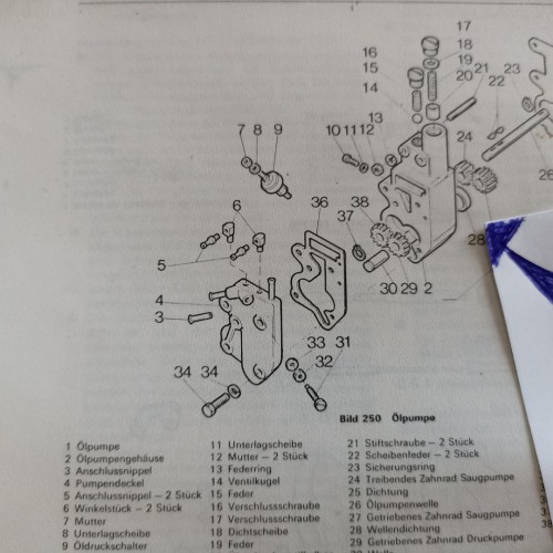 IMG_22052022_183820_(1080_x_1080_pixel).jpg (269.79 KiB) 267 mal betrachtet Ölpumpe